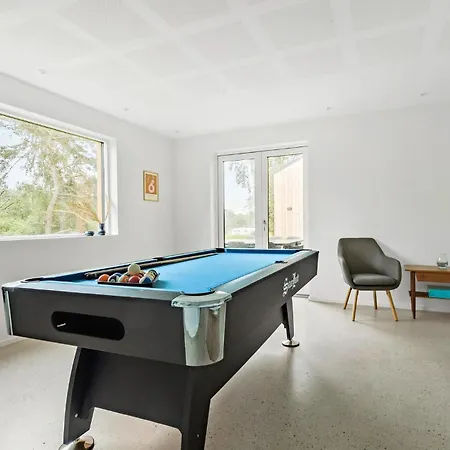 5 Bedroom Awesome In 度假居 *